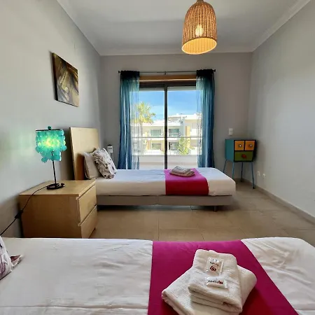 Hébergement de vacances Garden With Pool By Homing Albufeira