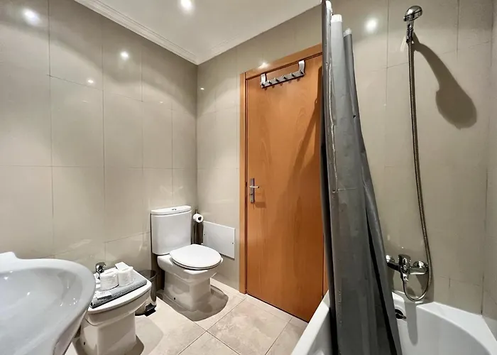 Garden With Pool By Homing * Албуфейра