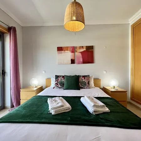 Garden With Pool By Homing 度假居 阿尔布费拉