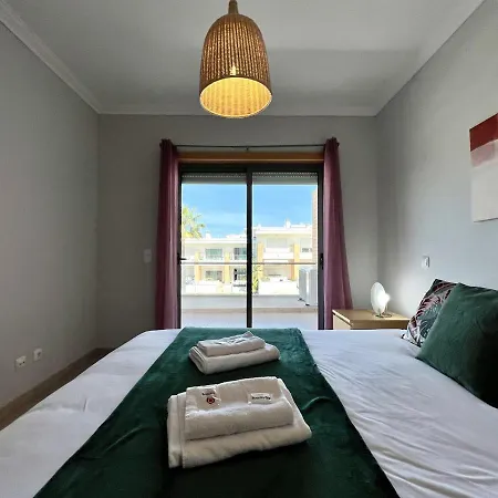 Garden With Pool By Homing 펜션 *