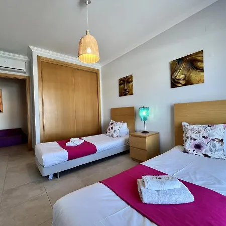 Garden With Pool By Homing 알부페이라